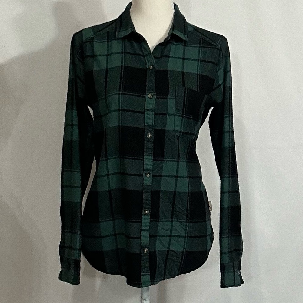 Blouses/flannels/button downs-2 for $25 or 3 for $35 (Mix & Match)